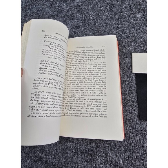 Moundsville High School Centennial Book A history of Moundsville High School 70s - Picture 8 of 8